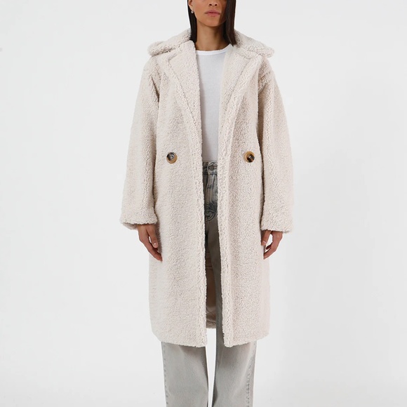 BNWT Apparis Daryna Shearling Coat in Ivory/Cream